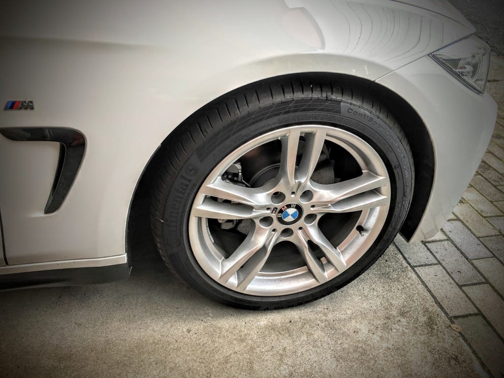 納車時純正ホイールに装着されている新車装着用BMW承認タイヤについて調べてみた。