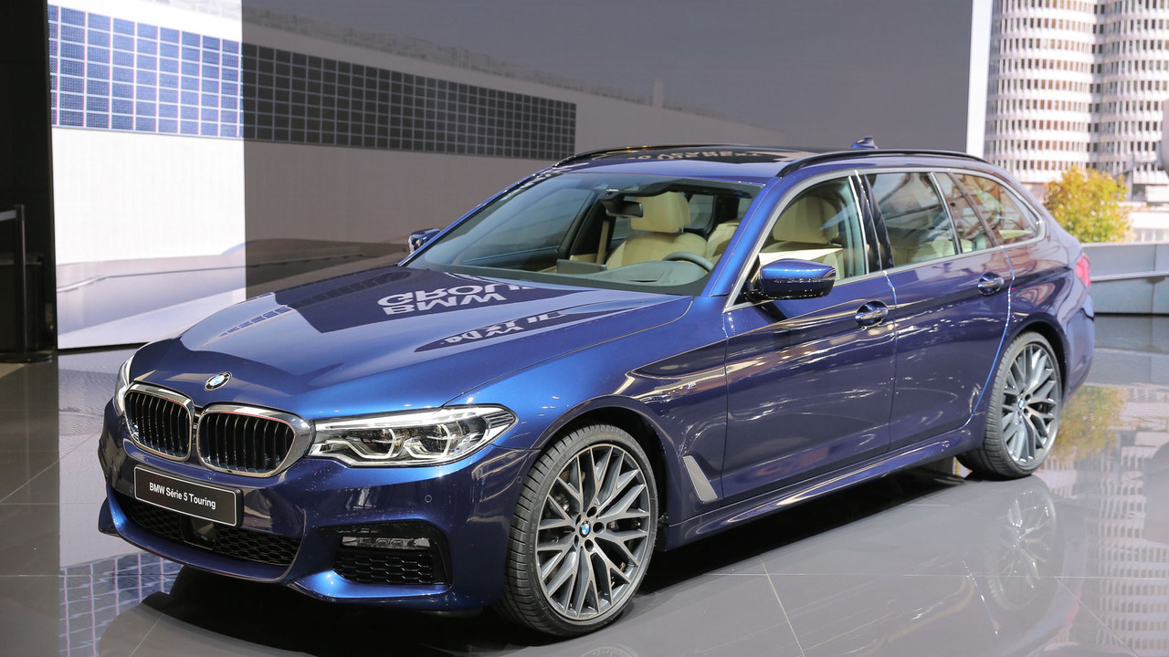 新型BMW５シリーズツーリング(G31)が正式発表前ですが既にディーラーに展示が始まってます。見積もりも可能で正式発表は6月xx日だそうです＾＾