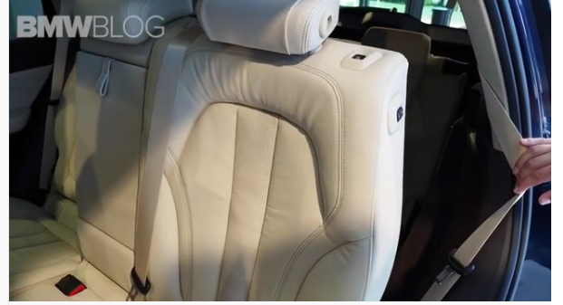 BMW新型X5の３列シート乗り込み時のギミックが凄い！シートベルトを引っ張ると自動で後席シートが倒れます＾＾動画あり