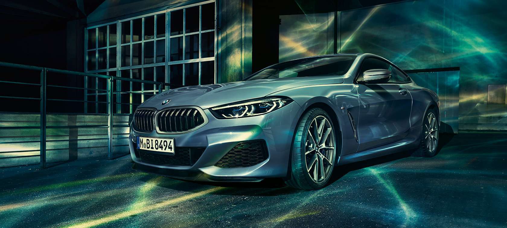 新型BMW8シリーズクーペ発表！本日から販売開始。価格やボディカラーなど