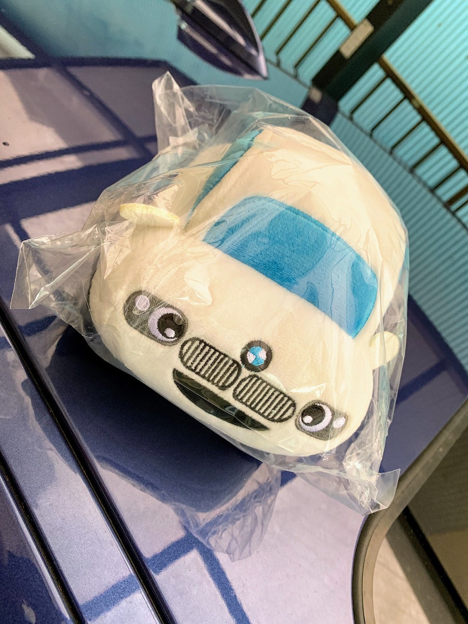 BMWを擬人化した可愛いオリジナルマスコットぬいぐるみのノベルティをMyディーラーで頂きました＾＾