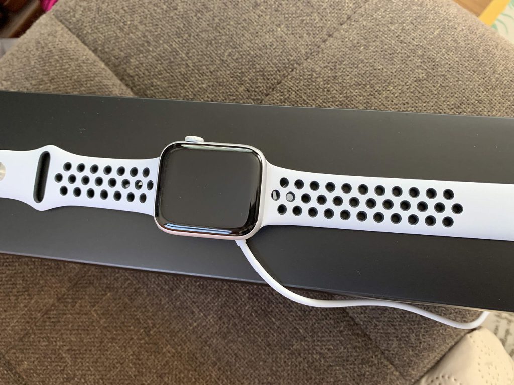 Apple Watch Nike Series 5（GPSモデル）購入しました＾＾開封レビュー 