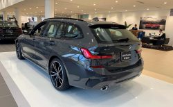 新型BMW３シリーズツーリング[320d xDrive M Sport](G21) 初期生産モデル限定のデビュー・パッケージの展示車を見てきました＾＾【BMW GROUP Tokyo Bay】