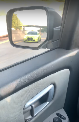 US道路でワールドプレミアされた新型BMW M3(G80)が目撃される！サイドミラーで駆け抜けていく動画あり
