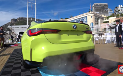 新型BMW M4コンペティション(G82)のエンジン始動時や吹かした際のエキゾーストノートの爆音度が凄い！