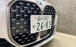 ホワイトボディに日本のナンバープレートがつけた実車の写真をAbe BMWディーラーさんが公開してますね＾＾