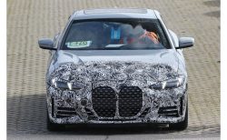 BMW4シリーズクーペ(G22)LCIモデルのスパイショットが登場！DRL形状が変更に。